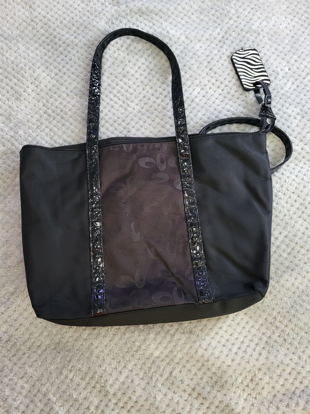 Black Tote Bag with Patent Trim‎ And Zipper